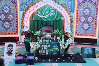 مراسم گرامیداشت شهدای جنگ تحمیلی خانواده بزرگ مجتمع بیمارستانی امام خمینی (ره)