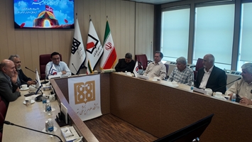 دیدار رئیس دانشگاه علوم پزشکی تهران با آزادگان دانشگاه